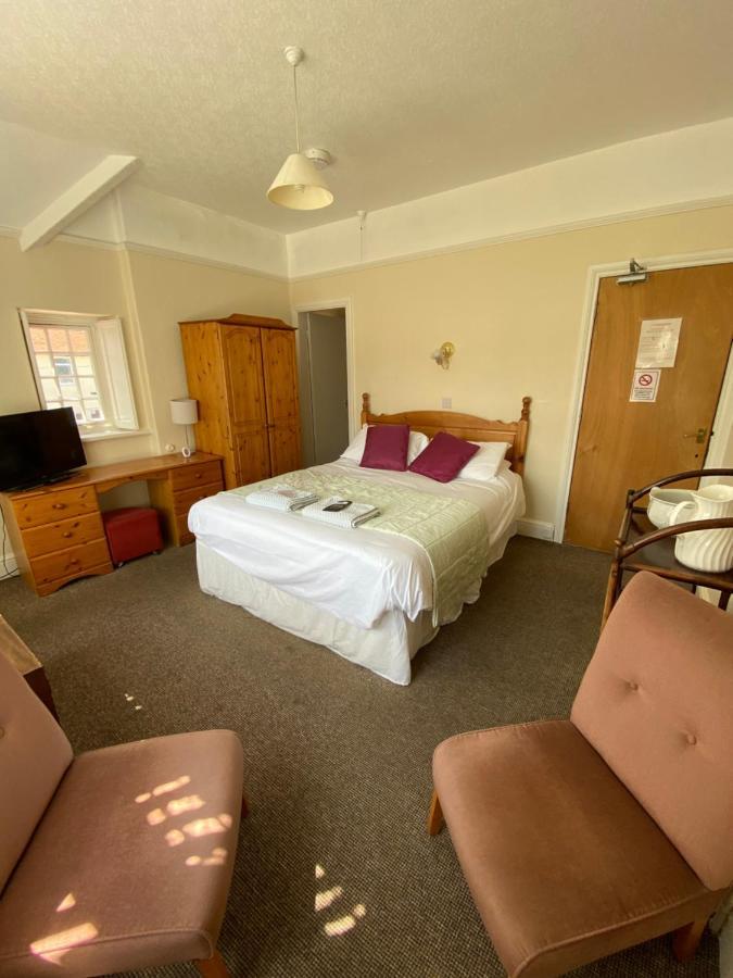 Hq Pencadlys Hotel Prestatyn Eksteriør billede