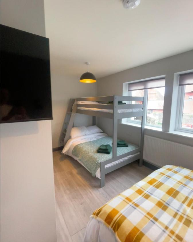 Hq Pencadlys Hotel Prestatyn Eksteriør billede